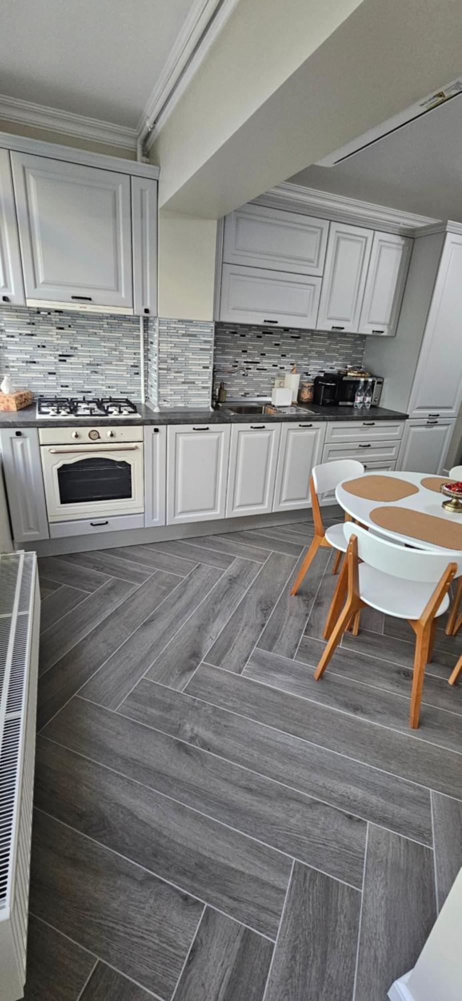 White Rezidence II Apartment Curtea de Argeş Екстериор снимка