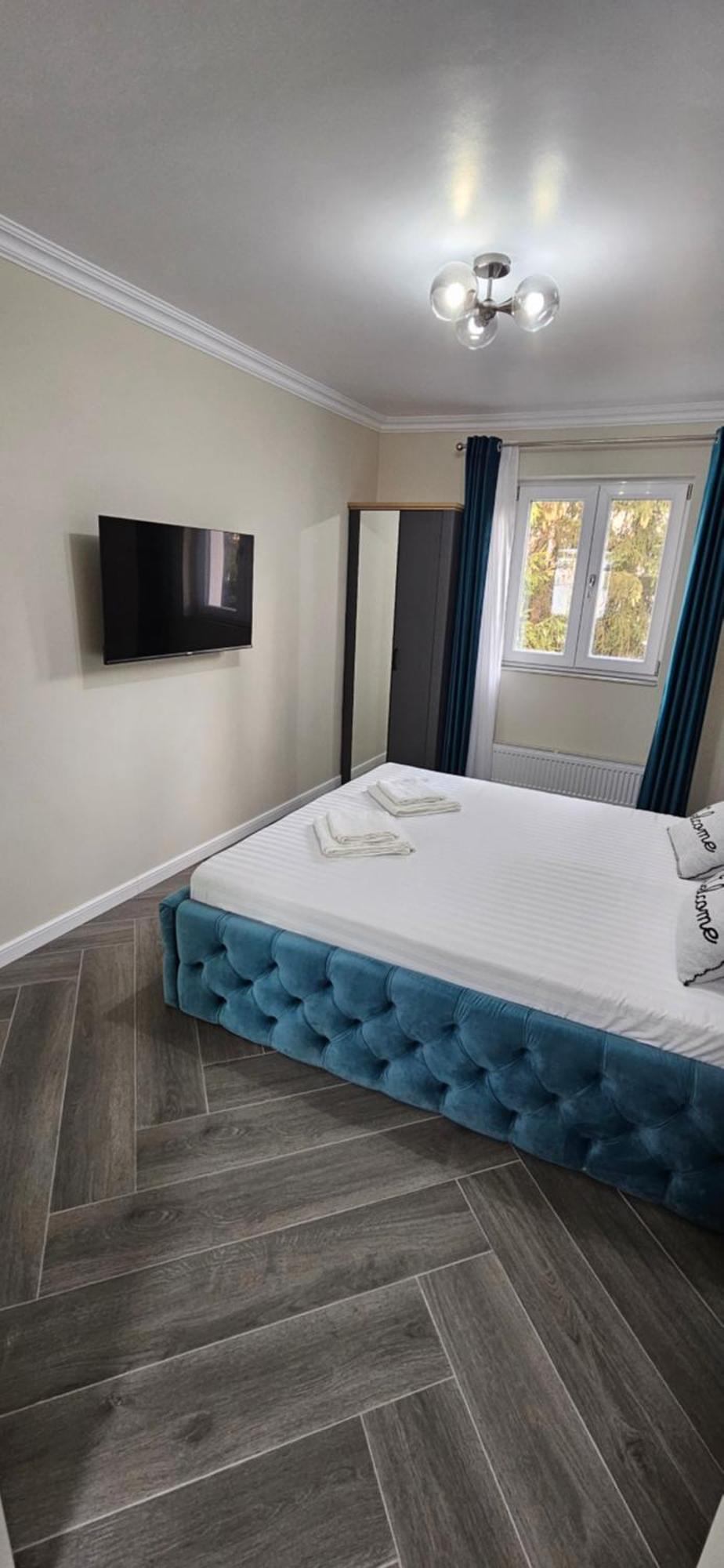 White Rezidence II Apartment Curtea de Argeş Екстериор снимка