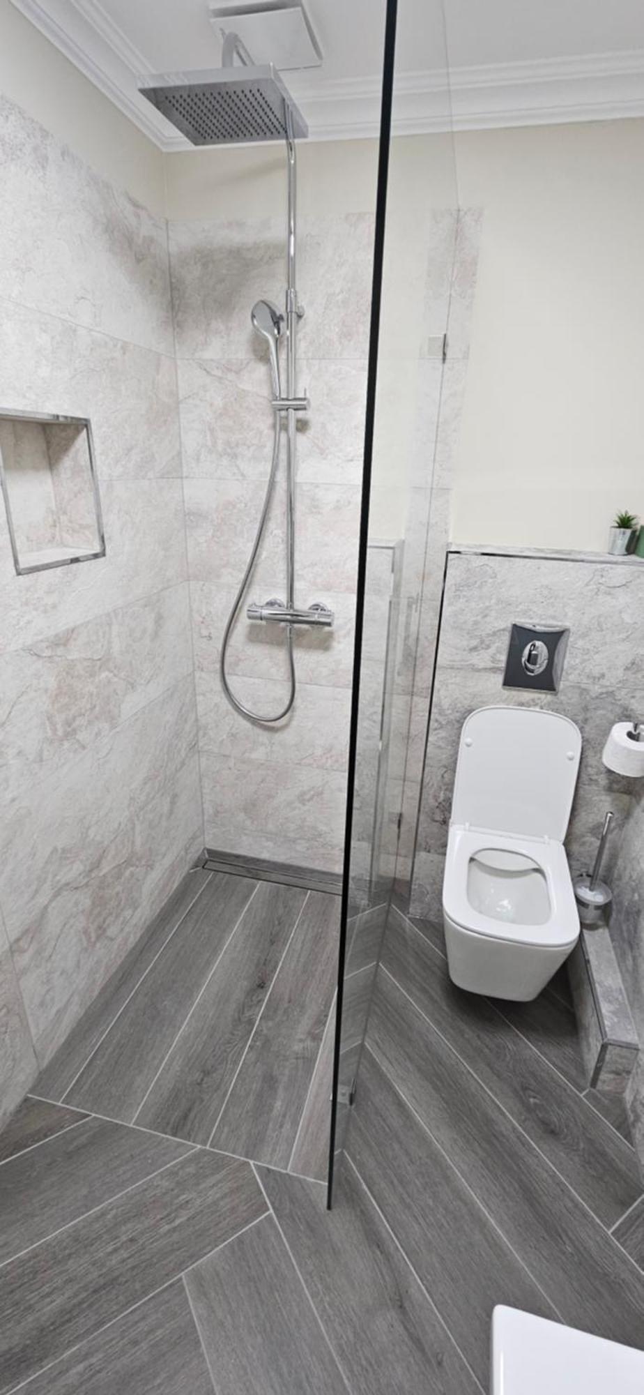 White Rezidence II Apartment Curtea de Argeş Екстериор снимка