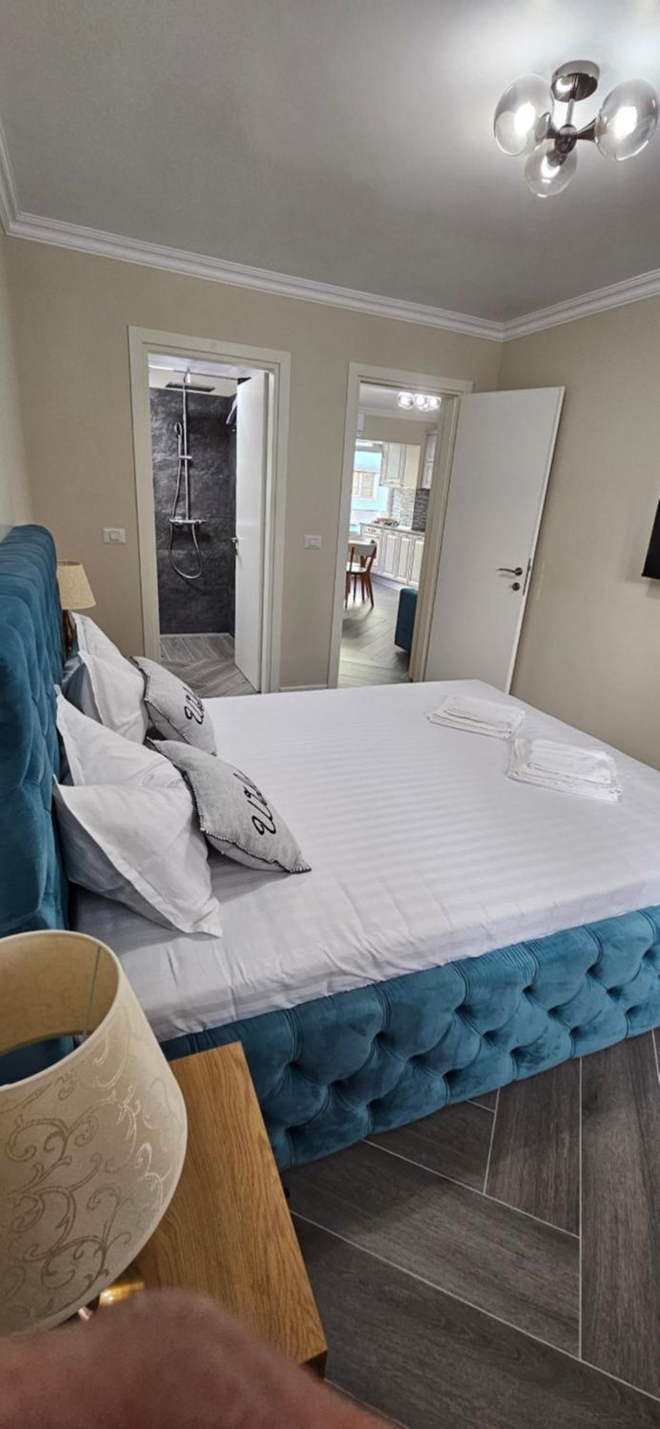 White Rezidence II Apartment Curtea de Argeş Екстериор снимка
